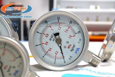 Đồng hồ đo áp suất có dầu là gì?